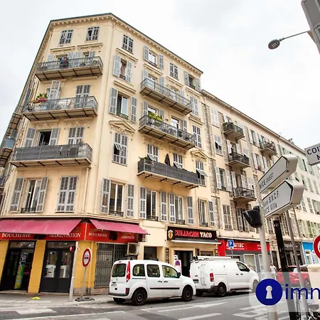Near Thiers Station Apartment *